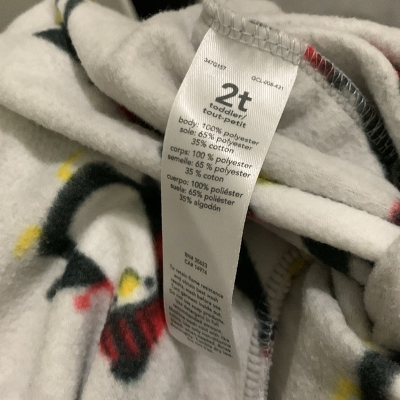 Fleece sleeper with zipper closure! New without tag. - Picture 5 of 5